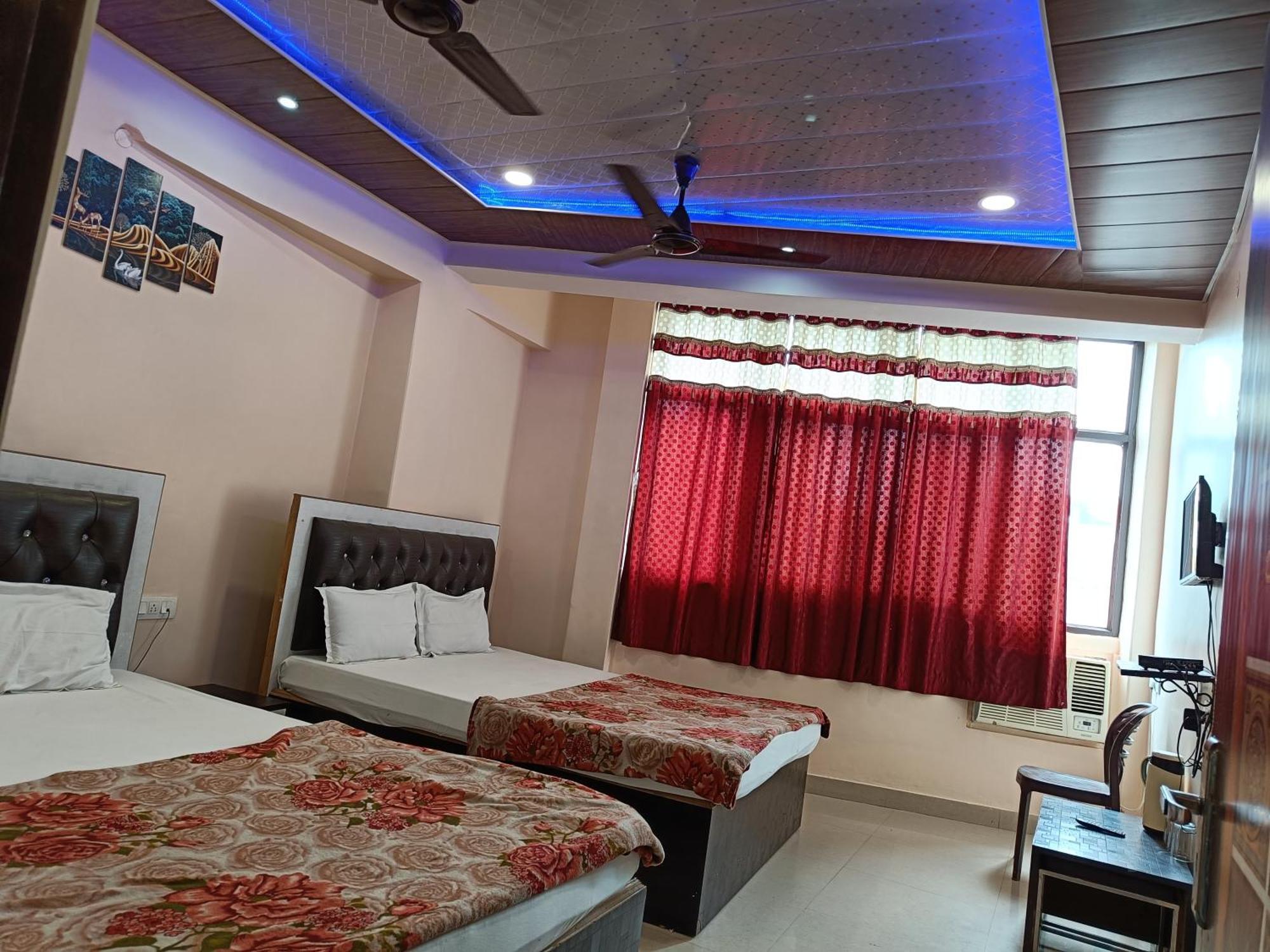 Hotel Pragya International Varanasi Exterior foto